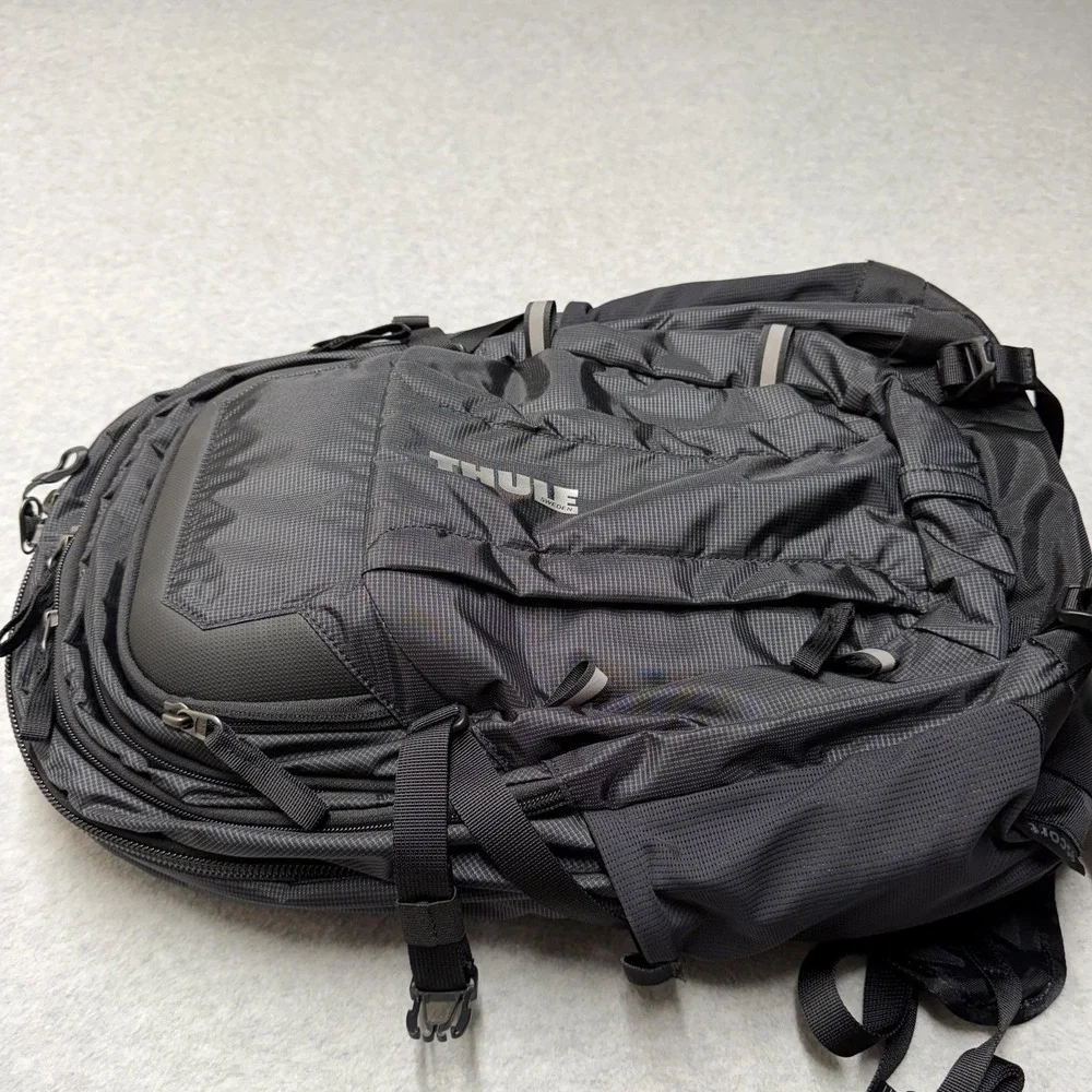 Thule Black 15